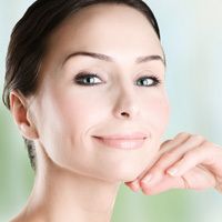 lady with smooth features